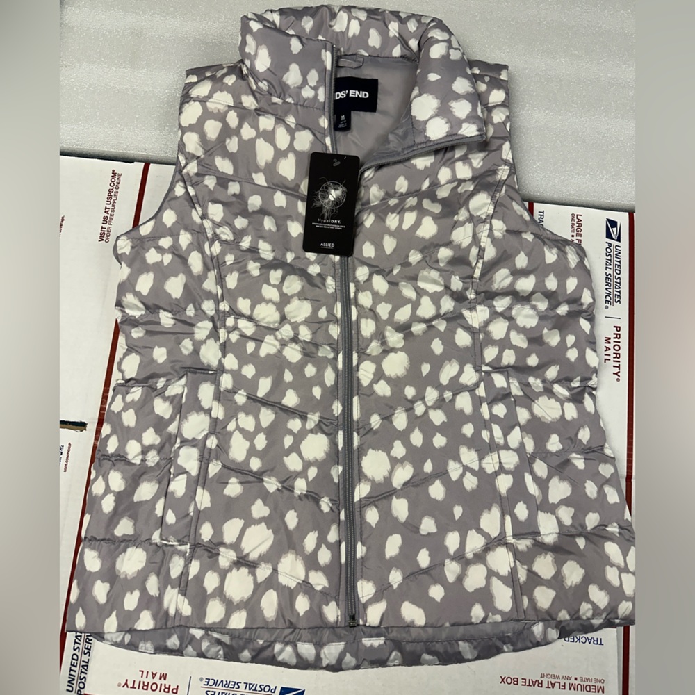 Lands End women’s medium vest NWT